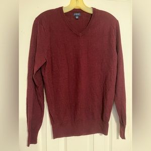 J Crew men’s small v neck Merino wool blend sweater in a dark cranberry color